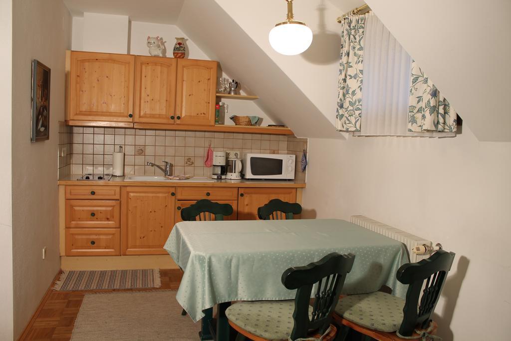Haralds Ferienwohnungen バド クラインキルヒハイム 部屋 写真